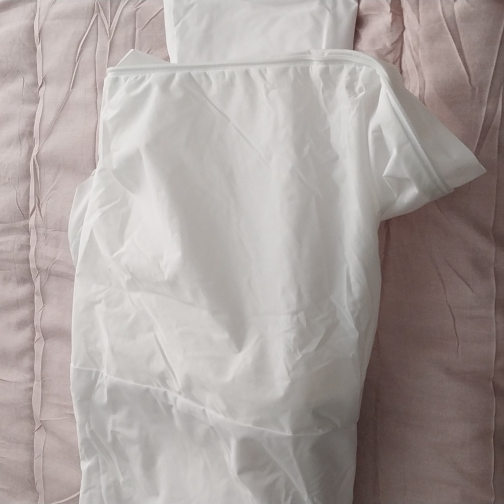 Allerease Maximum Mattress Protector - Picture 4 of 4